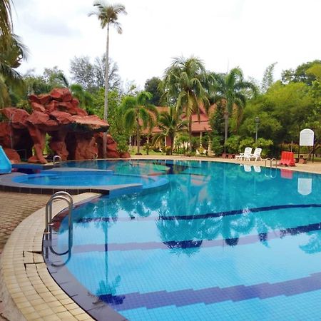 Rompin Beach Resorts Kuala Rompin Ngoại thất bức ảnh