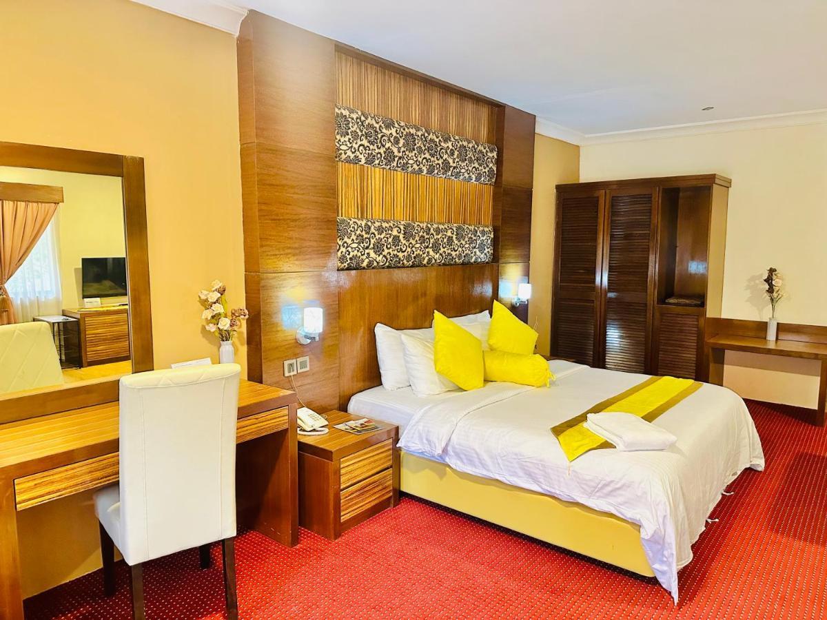 Rompin Beach Resorts Kuala Rompin Ngoại thất bức ảnh