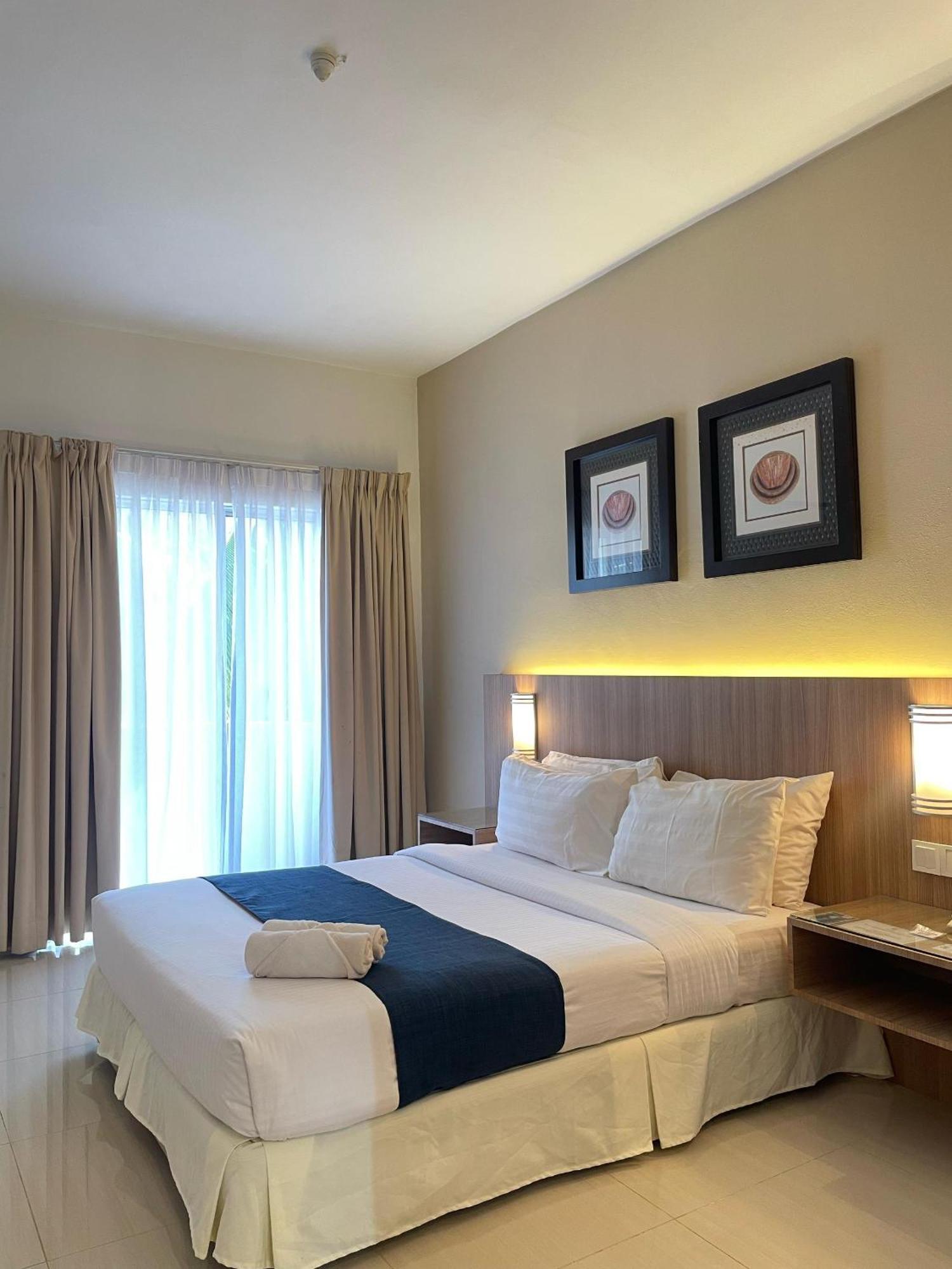 Rompin Beach Resorts Kuala Rompin Ngoại thất bức ảnh