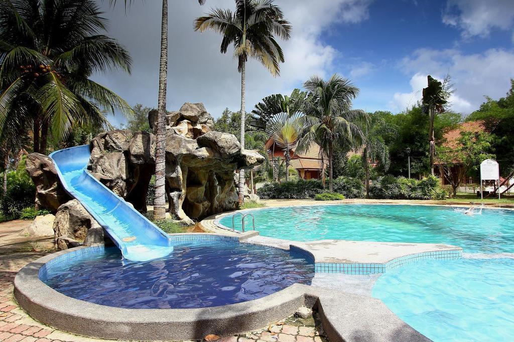 Rompin Beach Resorts Kuala Rompin Ngoại thất bức ảnh